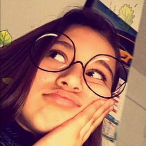 Meet your Posher, Celeste